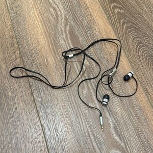 Beats urBeats3 Earphones with 3.5 mm Plug - Black Silver